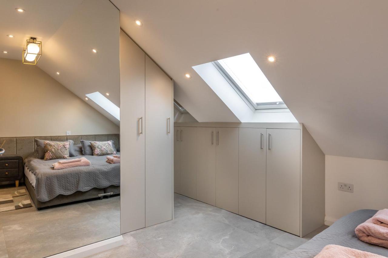 Beautiful 2-bed In * Londra